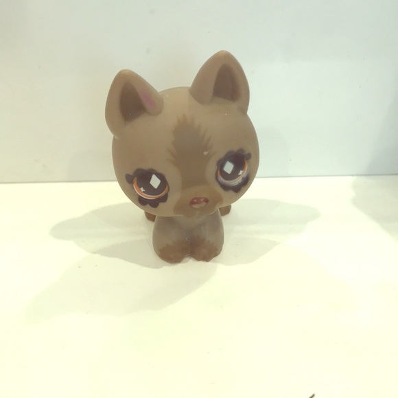 lps gray dog